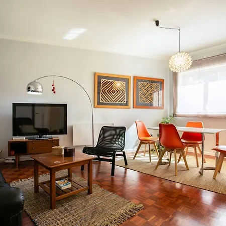 Hipster's Dream By The River Porto