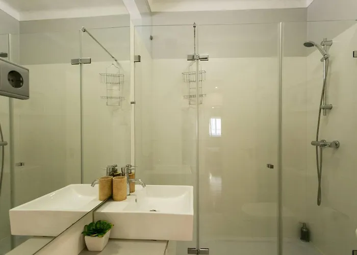 Hipster's Dream By The River *